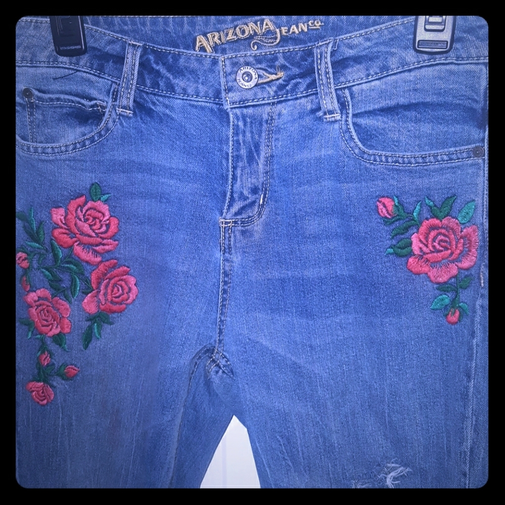 Arizona Distressed Rose Boyfriend Jeans